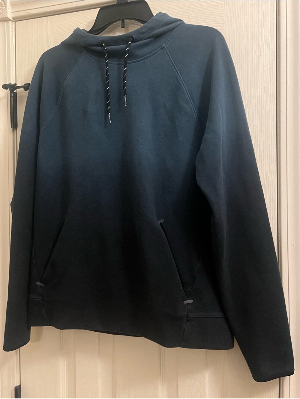 Old Navy Dynamic Fleece Blue Black Fade Pullover Hoodie with Drawstring